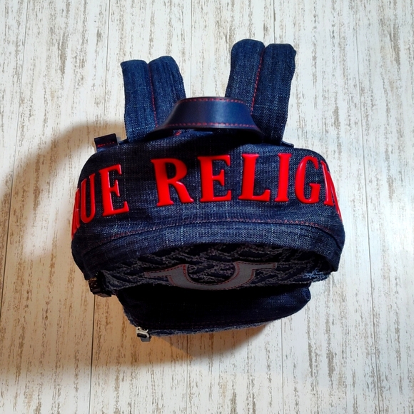 Mini 🎒 - Picture 2 of 5